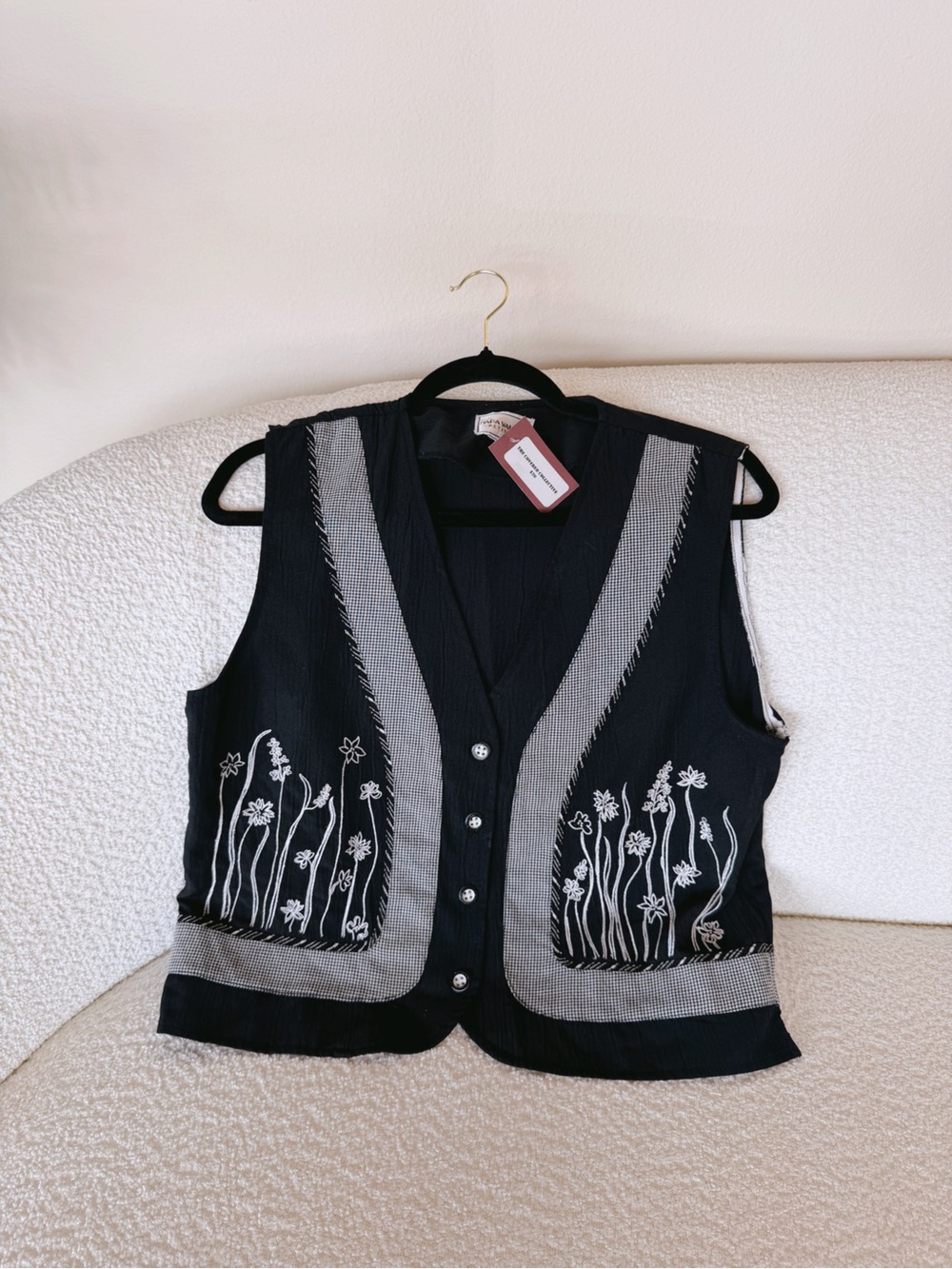 Embroidered Black Sleeveless V-Neck Vest - Brand Unspecified
